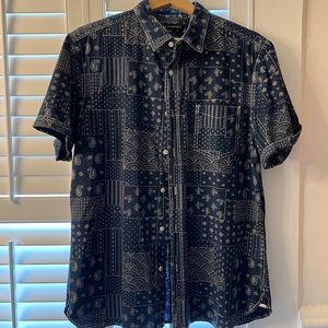 BR embroidered short sleeve shirt